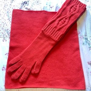 Fogal Cashmere cowl and gloves set